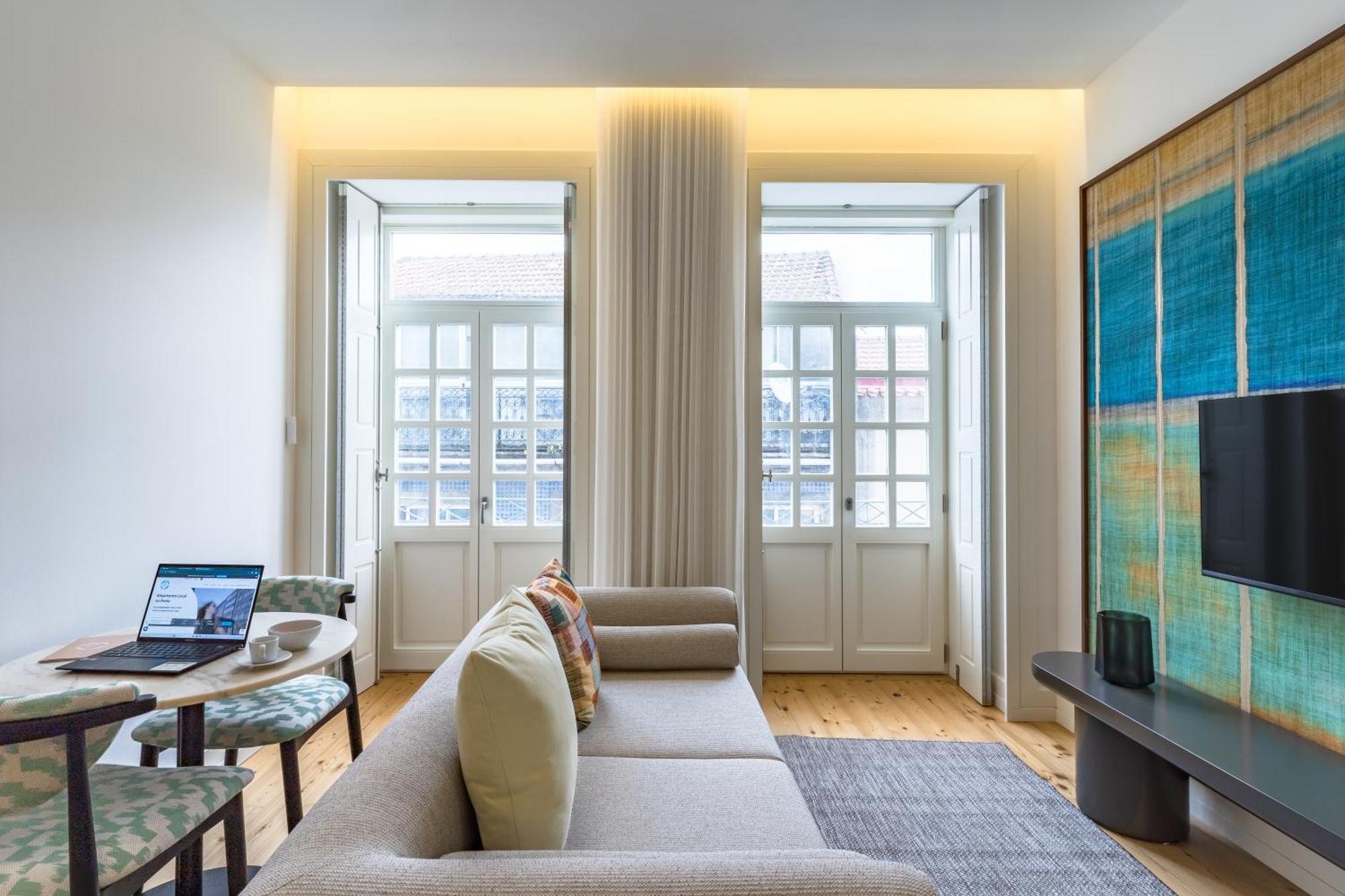 Appartement Feel Porto Clerigos Charm Flats Extérieur photo