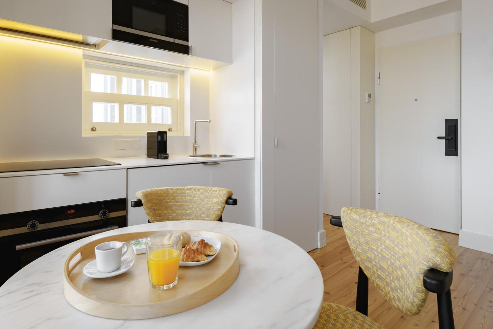 Appartement Feel Porto Clerigos Charm Flats Extérieur photo